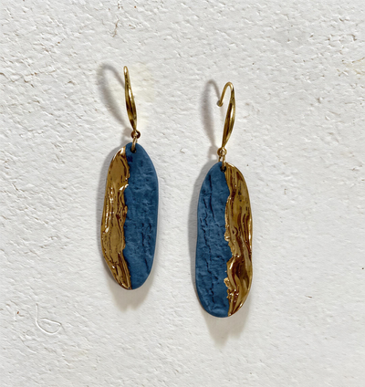 Blue Tide, Golden Trace